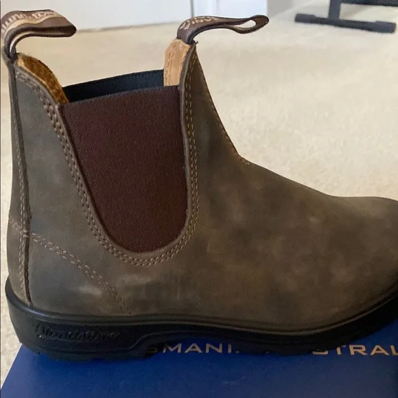 Blundstone 585 Brown Ankle Boots - Picture 2 of 5